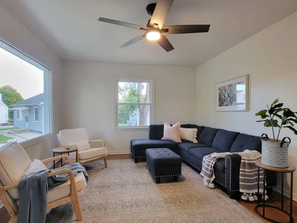 6147 W Stack Ct, Milwaukee, WI 53219