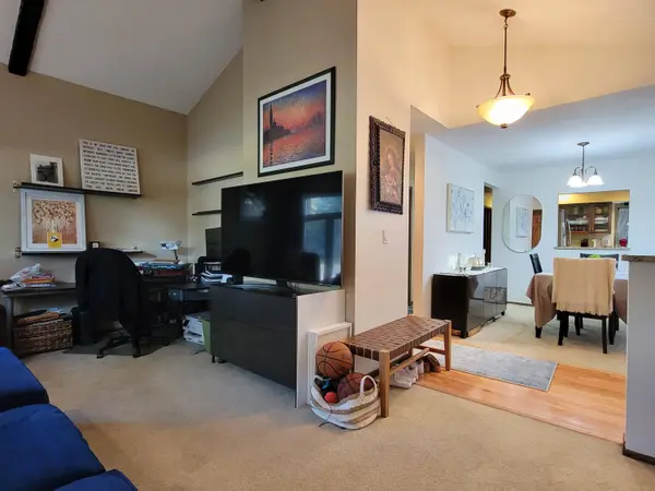 4739 W Edgerton Ave, Greenfield, WI 53220