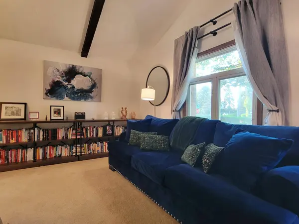 4739 W Edgerton Ave, Greenfield, WI 53220