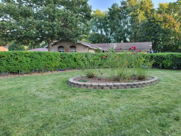 4739 W Edgerton Ave, Greenfield, WI 53220