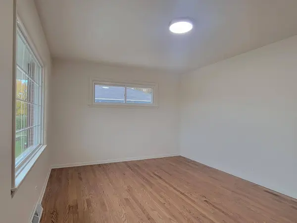 6295 N Joyce Ave, Milwaukee, WI 53225