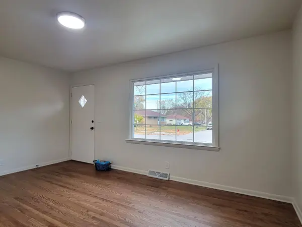 6295 N Joyce Ave, Milwaukee, WI 53225