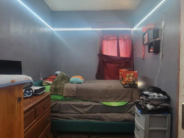 3612 W Scott St, Milwaukee, WI 53215