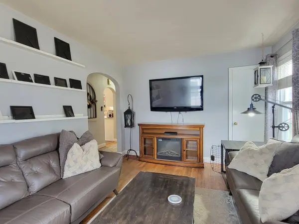 1226 S 112th St, Milwaukee, WI 53214