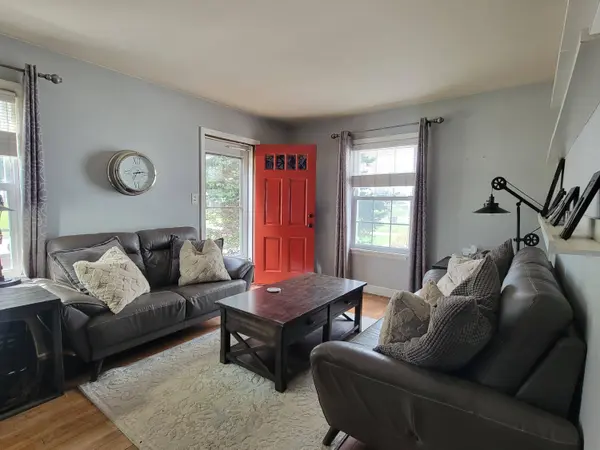 1226 S 112th St, Milwaukee, WI 53214
