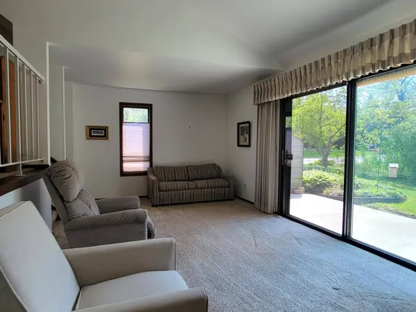 3001 Old Mill Dr, Racine, WI 53405