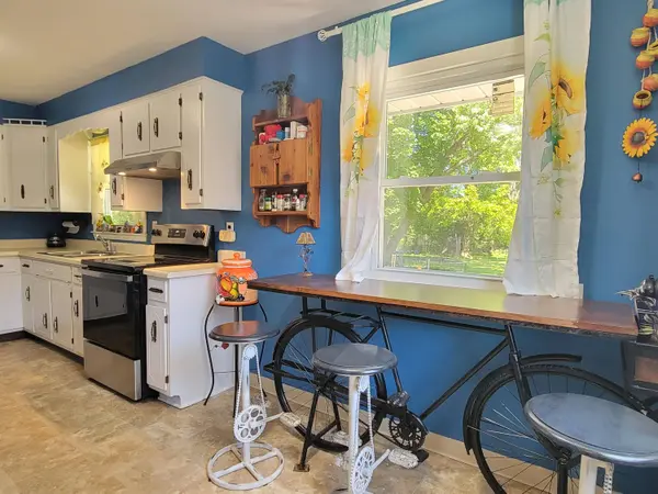 8982 S 79th St, Franklin, WI 53132