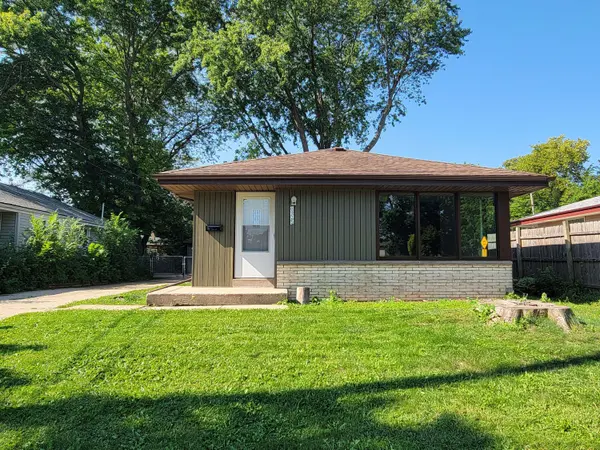 6925 N Darien St, Milwaukee, WI 53209