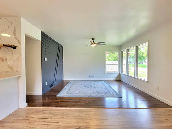 6925 N Darien St, Milwaukee, WI 53209