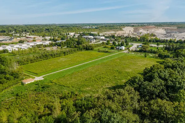 5732 W Rawson Ave, Franklin, WI 53132