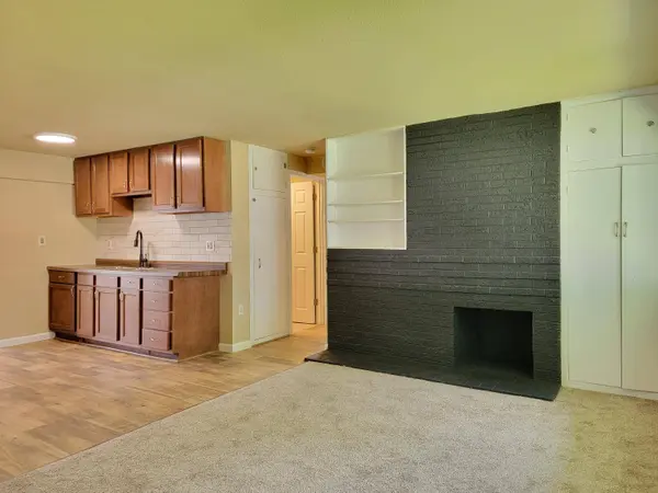 3008 S 51st St, Milwaukee, WI 53219