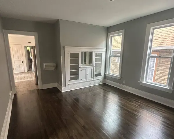 2134 W Lincoln Ave, Milwaukee, WI 53215