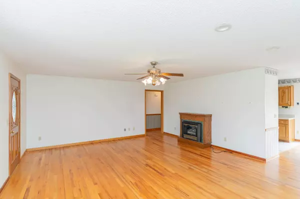 13431 Cindy DR, Soddy Daisy, TN 37379