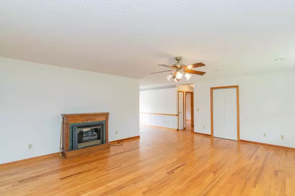 13431 Cindy DR, Soddy Daisy, TN 37379