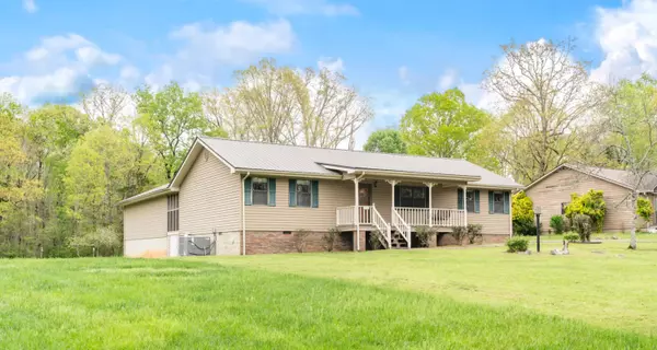 13431 Cindy DR, Soddy Daisy, TN 37379