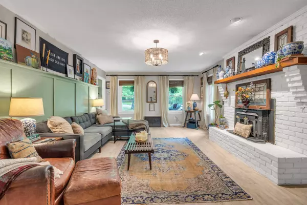 1807 Angel LN, Signal Mountain, TN 37377