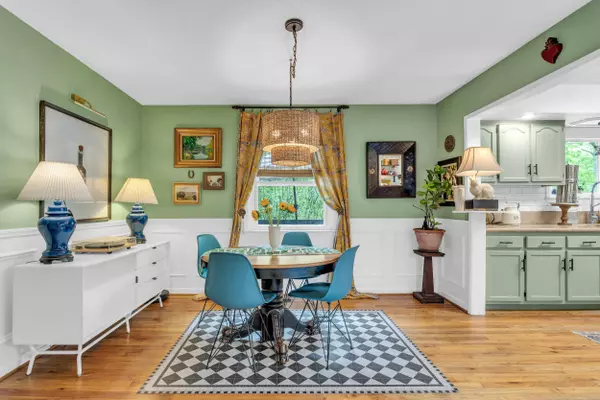 1807 Angel LN, Signal Mountain, TN 37377