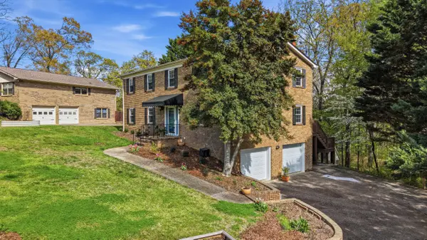 1804 Glen Oaks TER, Chattanooga, TN 37412