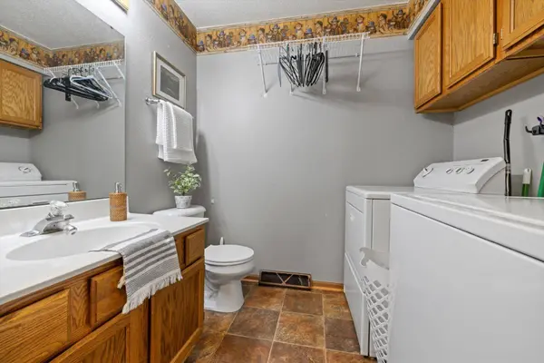 10096 W Whitnall Edge Dr Unit A, Franklin, WI 53132