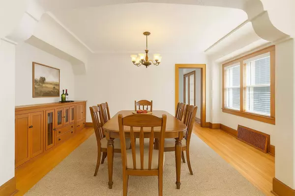 3320 S 92nd St, Milwaukee, WI 53227