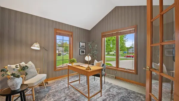 6065 S Preston Ln, New Berlin, WI 53151