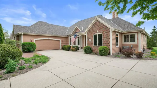 6065 S Preston Ln, New Berlin, WI 53151