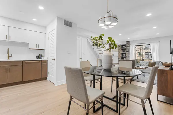 636 W Buckingham Pl #G, Chicago, IL 60657-2427