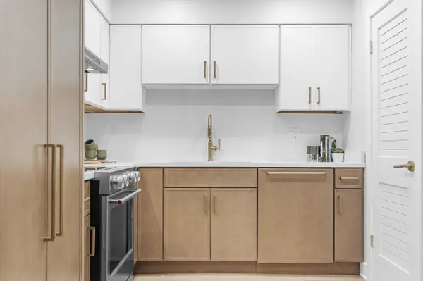 636 W Buckingham Pl #G, Chicago, IL 60657-2427