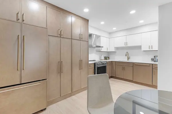 636 W Buckingham Pl #G, Chicago, IL 60657-2427