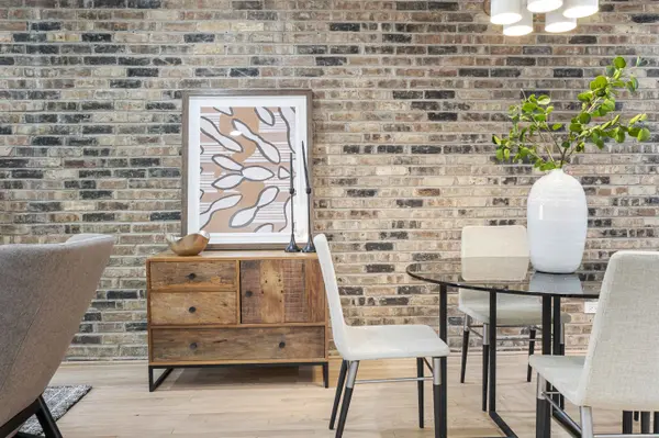 636 W Buckingham Pl #G, Chicago, IL 60657-2427