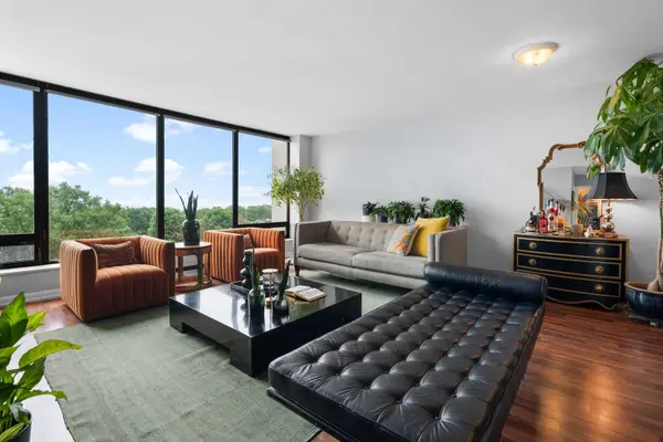 5445 N Sheridan RD #804, Chicago, IL 60640