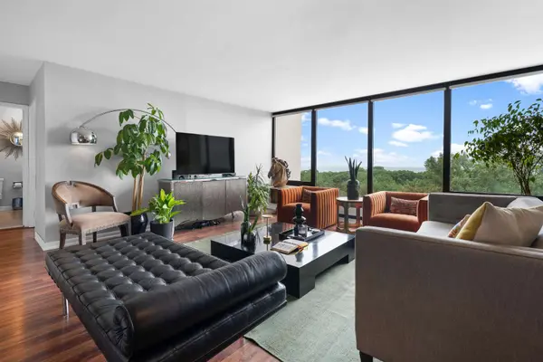 5445 N Sheridan RD #804, Chicago, IL 60640