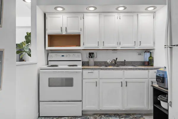7337 S South Shore DR #1419, Chicago, IL 60649