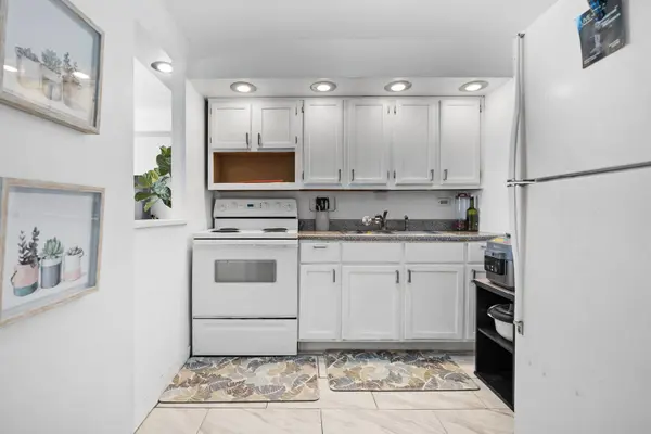 7337 S South Shore DR #1419, Chicago, IL 60649