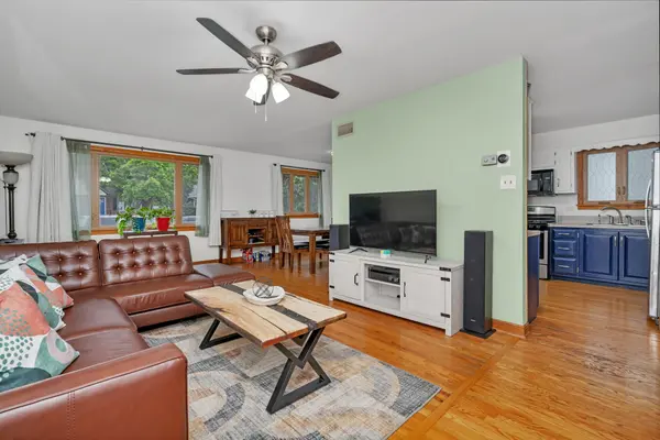 17608 Community St, Lansing, IL 60438-2015