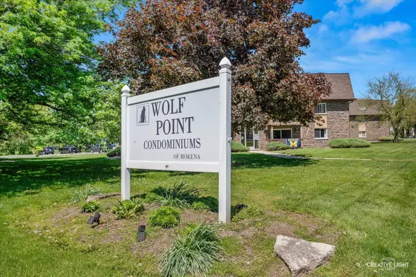 19330 Wolf RD #9, Mokena, IL 60448