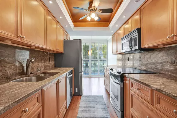 1101 River Reach Dr #110, Fort Lauderdale, FL 33315