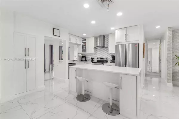 4340 NW 19th Ave, Oakland Park, FL 33309