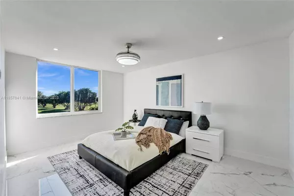 8900 Washington Blvd #416, Pembroke Pines, FL 33025