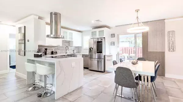 500 NW 30th St, Wilton Manors, FL 33311