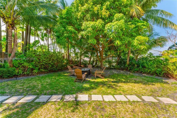 1809 Coral Gardens Dr, Wilton Manors, FL 33306