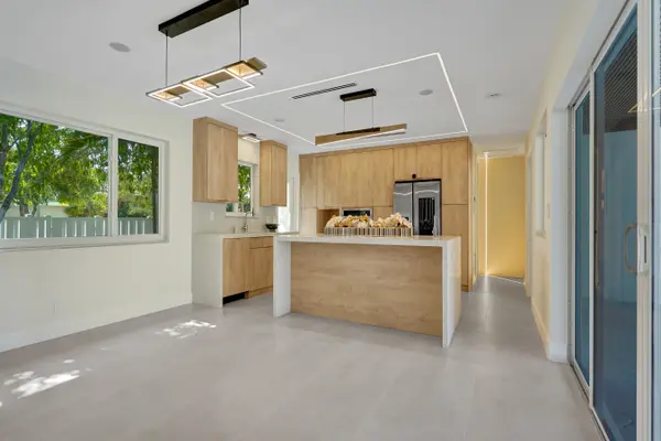 4731 Pierce St, Hollywood, FL 33021-5807