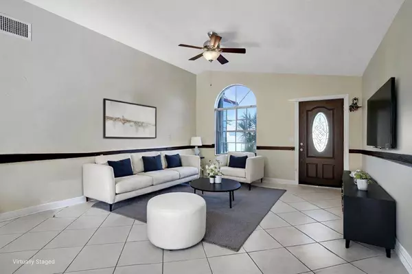 1244 SW Bellevue Ave, Port St Lucie, FL 34953