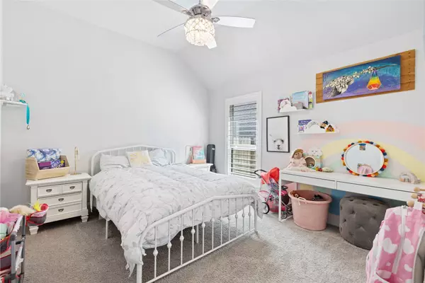 1831 Opal Field LN, Richmond, TX 77469