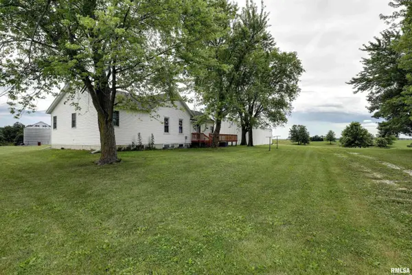 1784 N 2700th AVE, Loraine, IL 62349