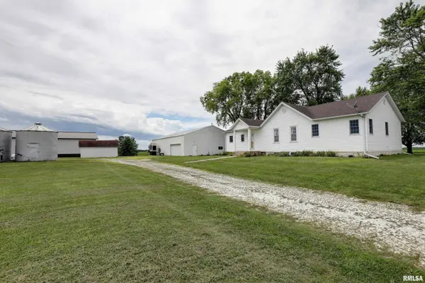 1784 N 2700th AVE, Loraine, IL 62349