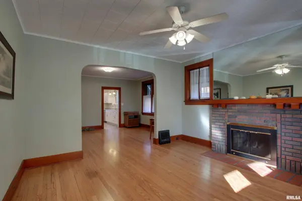1717 JEFFERSON ST, Quincy, IL 62301