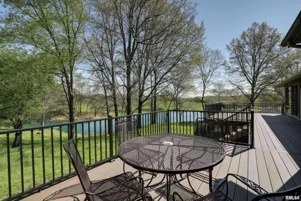 4729 Hidden Cove RD, Quincy, IL 62305
