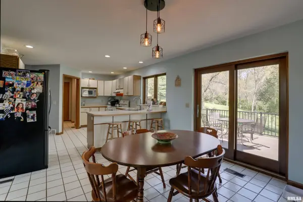 4729 Hidden Cove RD, Quincy, IL 62305