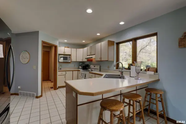4729 Hidden Cove RD, Quincy, IL 62305
